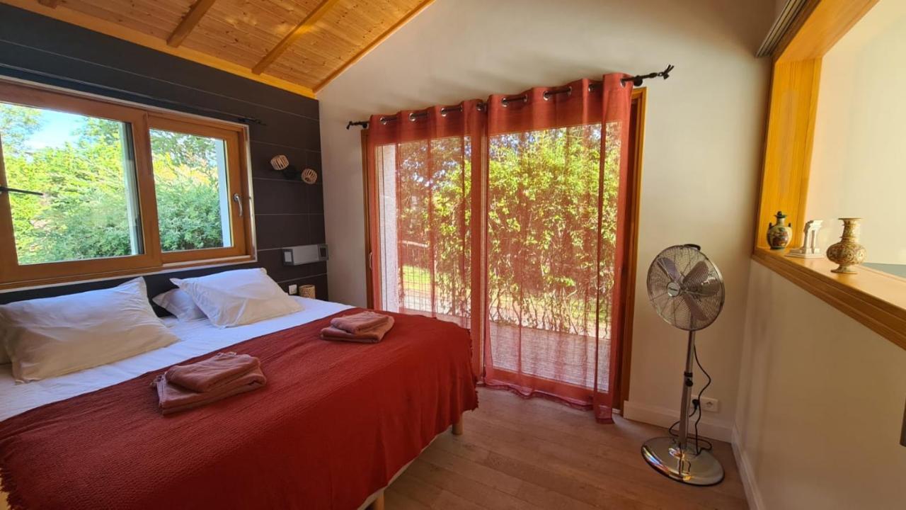 Bed and Breakfast Chambre D'Hotes Au Chant Du Chardonneret La Chapelle-Largeau Exterior foto
